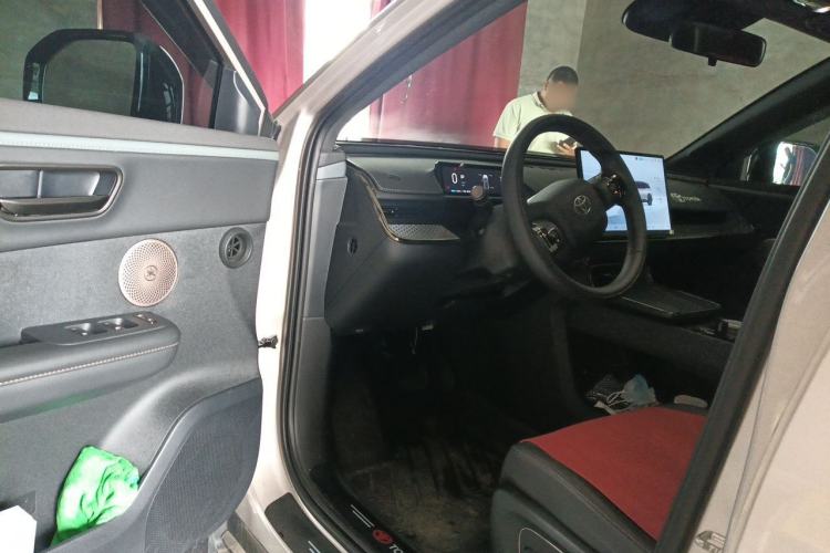 Used Toyota BZ 3X 2025 520 Pro Driver Seat