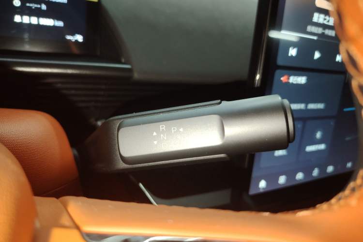 Used Toyota BZ 3X 2025 520 Pro+ Gear Lever