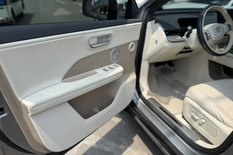 Used Toyota BZ 3X 2025 520 Pro LiDAR Edition Interior 4