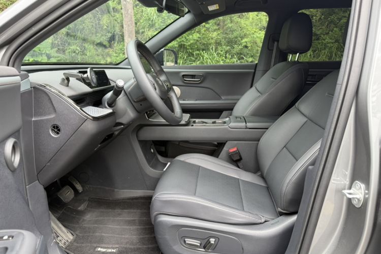 Used Toyota BZ 3X 2025 520 Pro LiDAR Edition Interior 7
