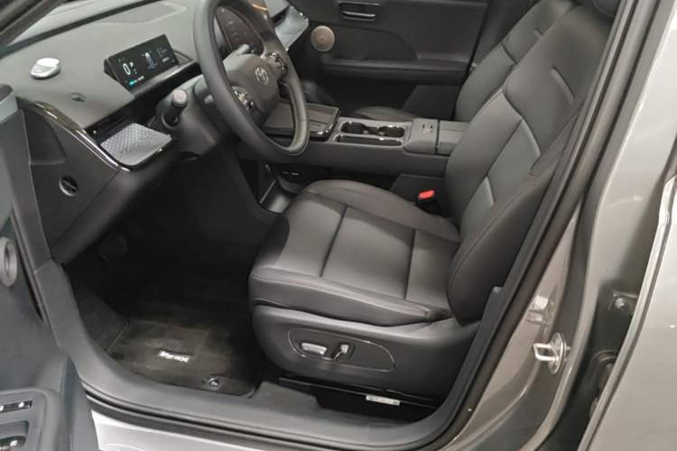 Used Toyota BZ 3X 2025 520 Pro LiDAR Edition Left Front Seat