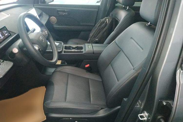 Used Toyota BZ 3X 2025 520 Pro LiDAR Edition Left Front Seat