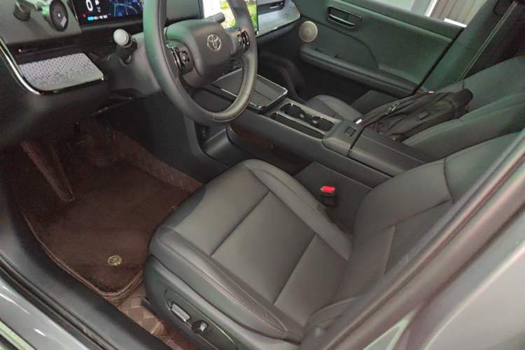 Used Toyota BZ 3X 2025 520 Pro+ LiDAR Edition Left Front Seat
