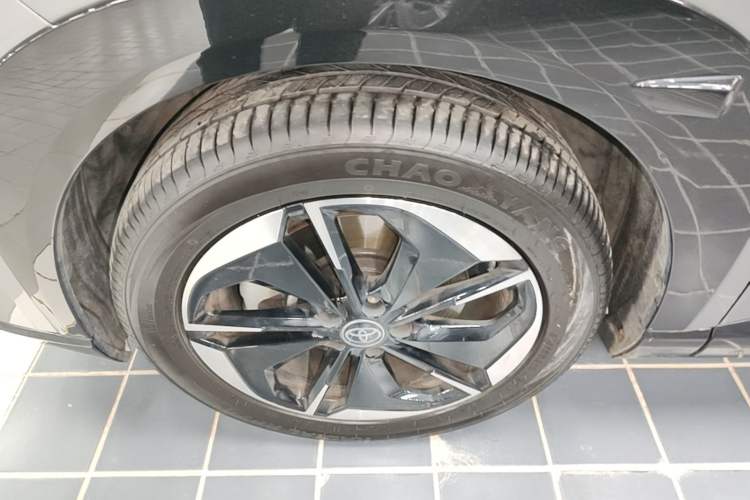Used Toyota BZ 3X 2025 520 Pro+ LiDAR Edition Left Front Wheel Hub