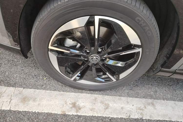Used Toyota BZ 3X 2025 520 Pro LiDAR Edition Left Front Wheel Hub