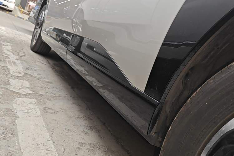 Used Toyota BZ 3X 2025 520 Pro LiDAR Edition Left Side Sill