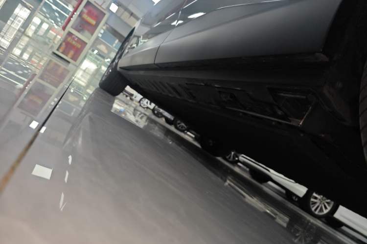 Used Toyota BZ 3X 2025 520 Pro Left Side Sill