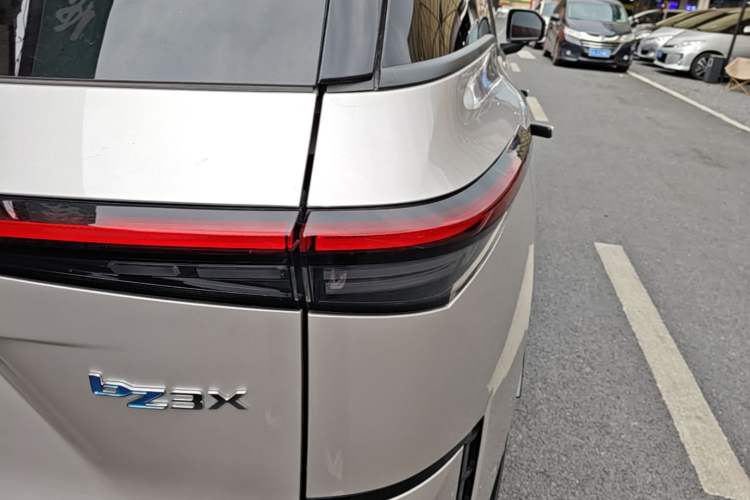 Used Toyota BZ 3X 2025 520 Pro+ LiDAR Edition Right Rear Taillight
