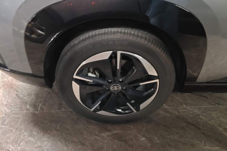 Used Toyota BZ 3X 2025 520 Pro LiDAR Edition Right Rear Wheel Hub