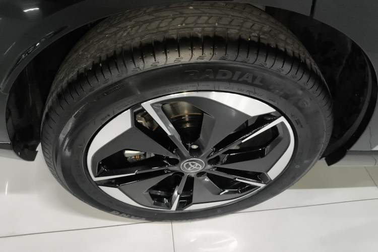 Used Toyota BZ 3X 2025 520 Pro+ Right Rear Wheel Hub