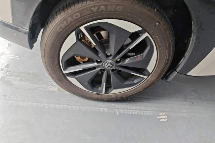 Used Toyota BZ 3X 2025 520 Pro+ LiDAR Edition Right Rear Wheel Hub