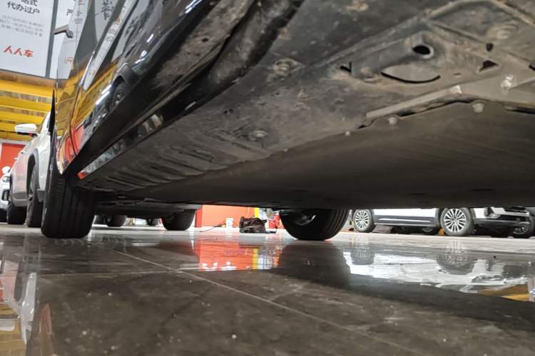 Used Toyota BZ 3X 2025 520 Pro LiDAR Edition Right Side Sill