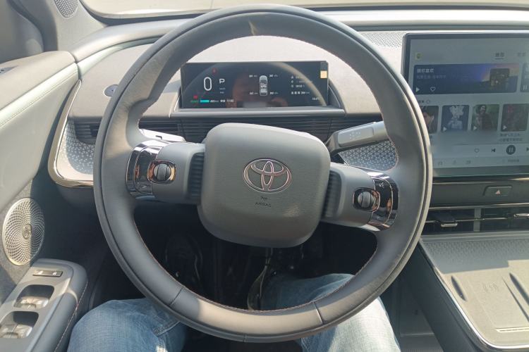 Used Toyota BZ 3X 2025 520 Pro Steering Wheel