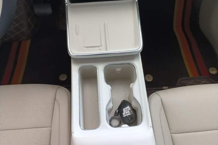 Used Toyota BZ 3X 2025 520 Pro+ LiDAR Edition Gear Lever