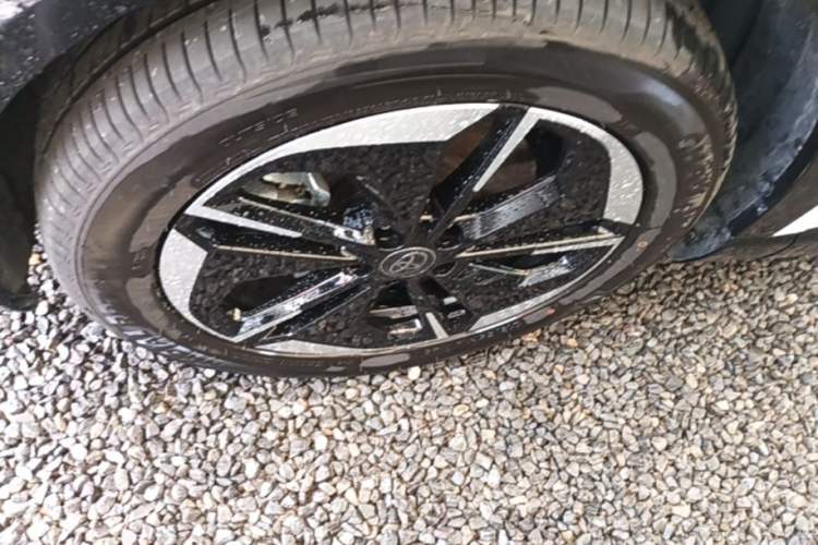 Used Toyota BZ 3X 2025 520 Pro+ LiDAR Edition Left Front Wheel Hub