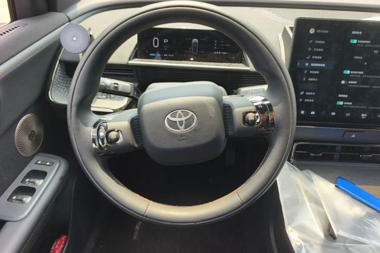 Used Toyota BZ 3X 2025 610 Max Steering Wheel