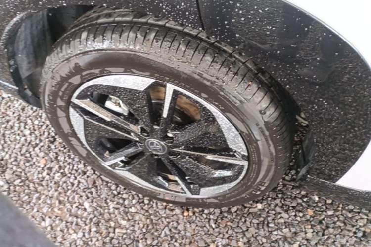 Used Toyota BZ 3X 2025 520 Pro+ LiDAR Edition Right Rear Wheel Hub