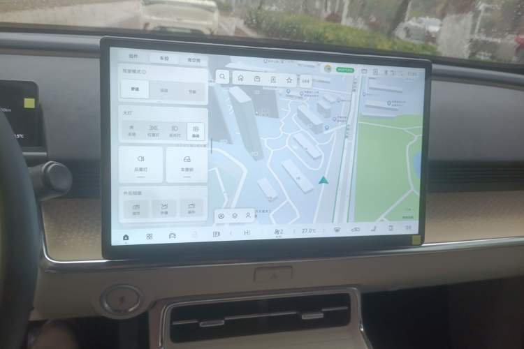 Used Toyota BZ 3X 2025 520 Pro LiDAR Edition Audio And AC Panel