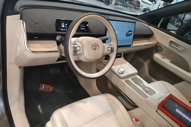 Used Toyota BZ 3X 2025 520 Pro LiDAR Edition Center Console