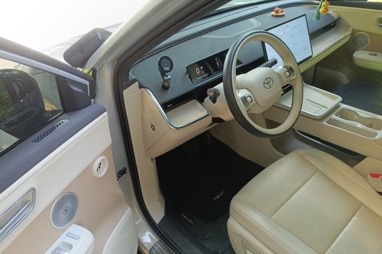 Used Toyota BZ 3X 2025 610 Max Driver Seat