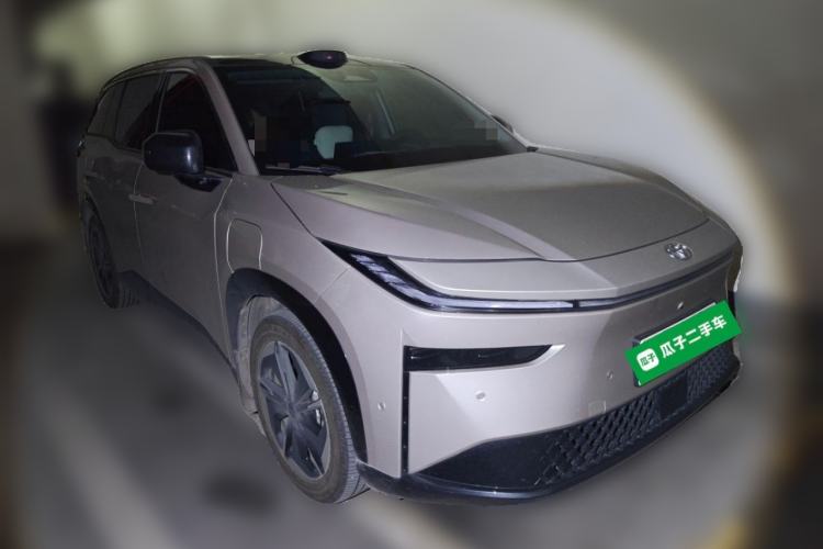 Used Toyota BZ 3X 2025 520 Pro+ LiDAR Edition Front Right 45 Deg