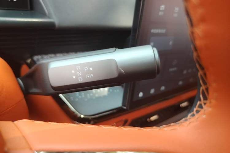 Used Toyota BZ 3X 2025 520 Pro LiDAR Edition Gear Lever