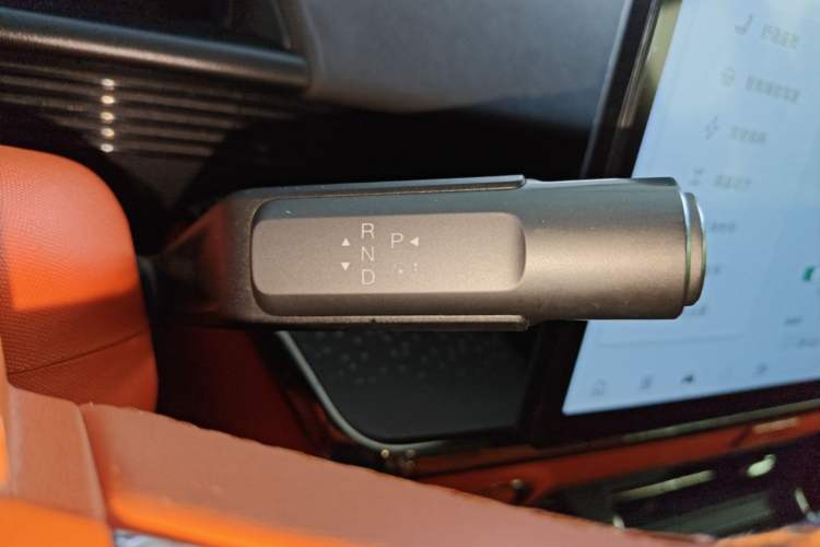 Used Toyota BZ 3X 2025 520 Pro LiDAR Edition Gear Lever