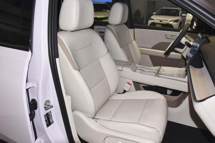 Used Toyota BZ 3X 2025 520 Pro+ LiDAR Edition Interior 6