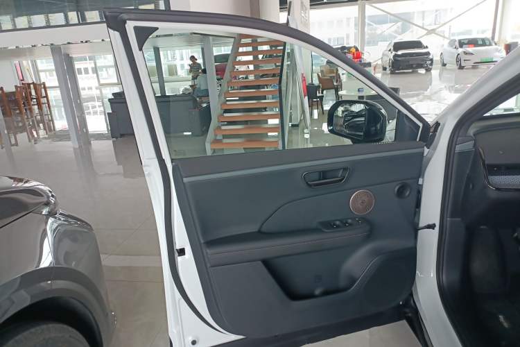 Used Toyota BZ 3X 2025 520 Pro LiDAR Edition Left Front Door Interior