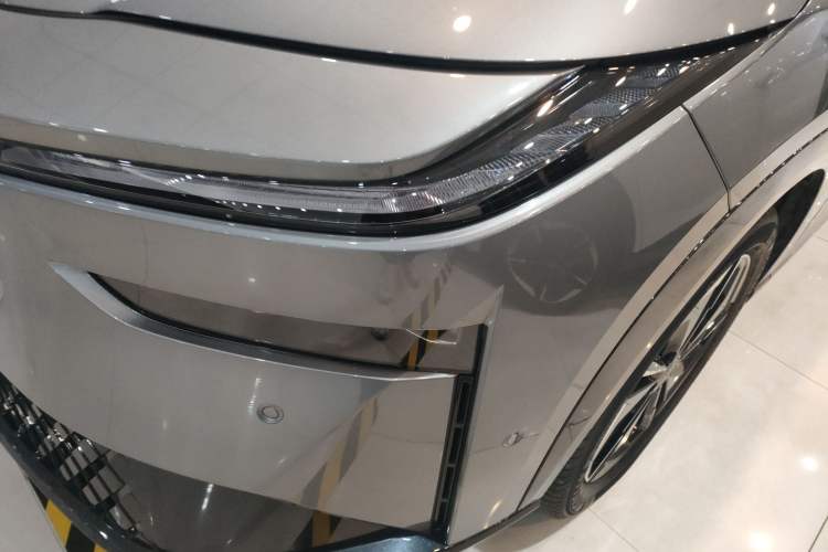Used Toyota BZ 3X 2025 520 Pro LiDAR Edition Left Front Headlight