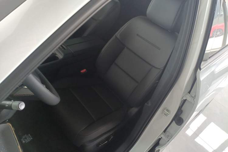Used Toyota BZ 3X 2025 520 Pro LiDAR Edition Left Front Seat