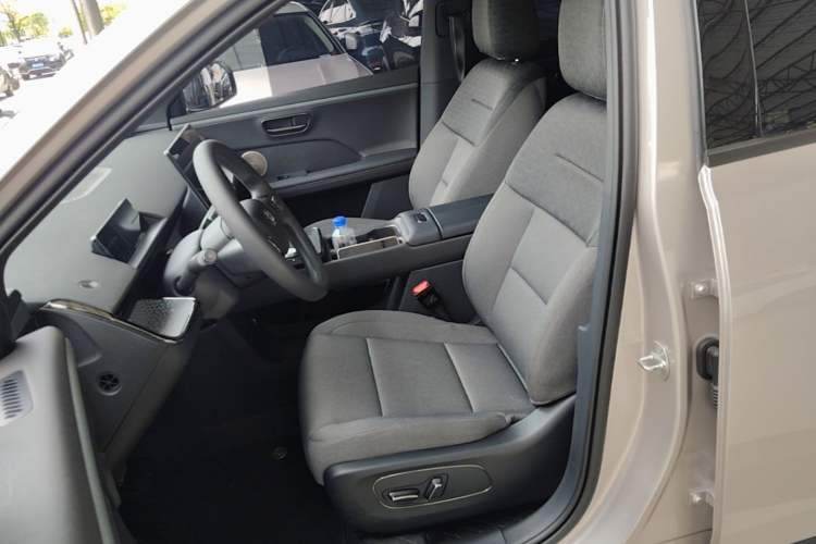 Used Toyota BZ 3X 2025 430 Air Left Front Seat