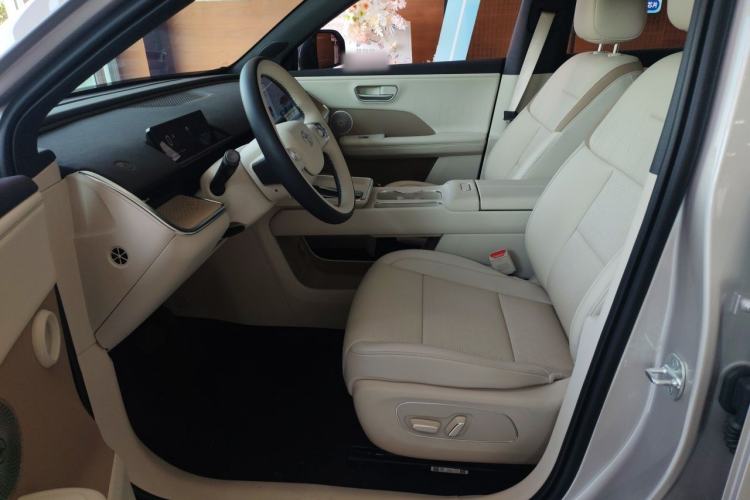 Used Toyota BZ 3X 2025 520 Pro+ LiDAR Edition Left Front Seat