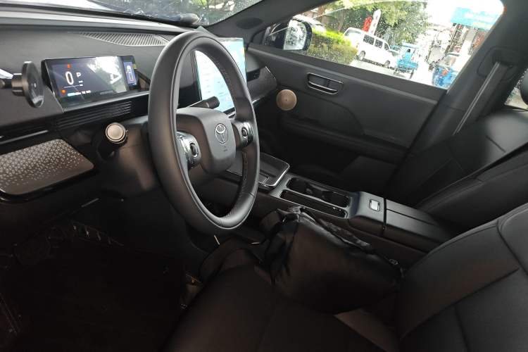 Used Toyota BZ 3X 2025 520 Pro LiDAR Edition Left Front Seat