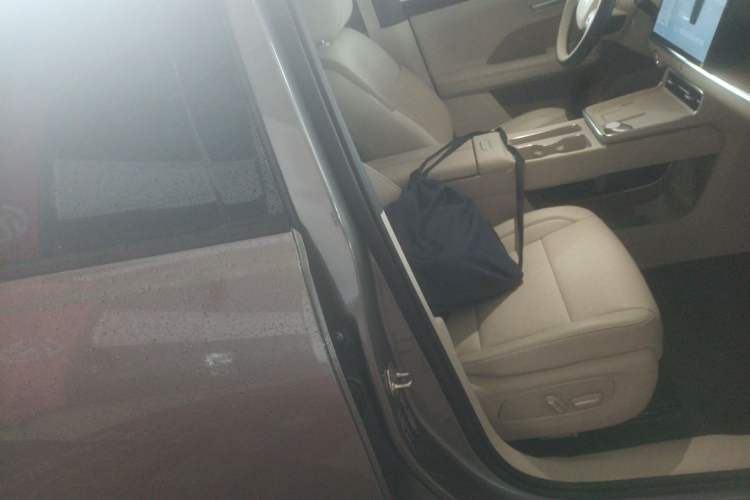 Used Toyota BZ 3X 2025 520 Pro LiDAR Edition Right Front Seat