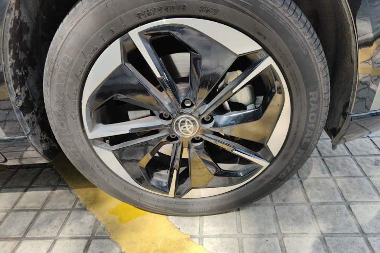 Used Toyota BZ 3X 2025 520 Pro LiDAR Edition Right Front Wheel Hub