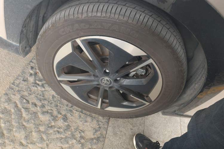 Used Toyota BZ 3X 2025 520 Pro LiDAR Edition Right Front Wheel Hub