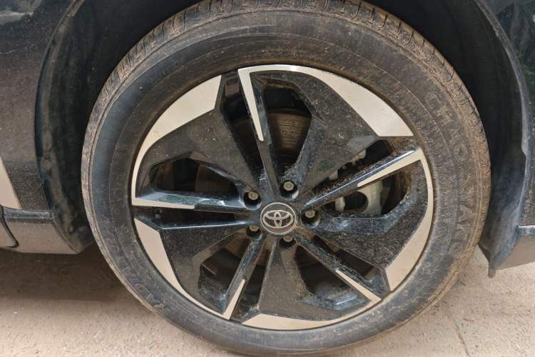 Used Toyota BZ 3X 2025 520 Pro LiDAR Edition Right Front Wheel Hub