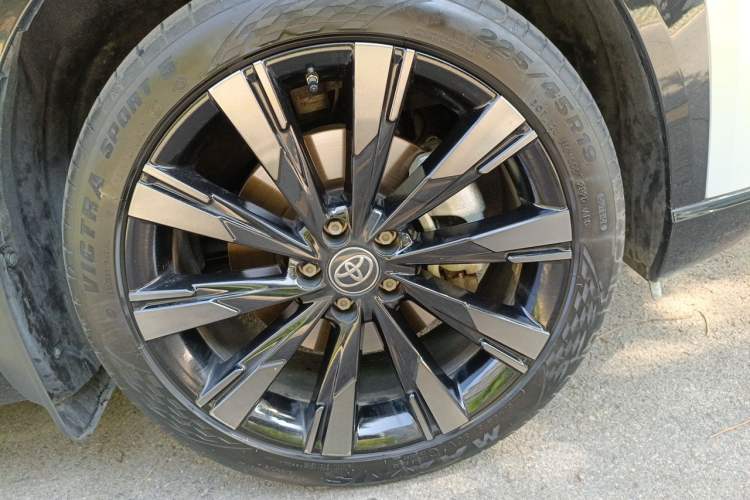 Used Toyota BZ 3X 2025 610 Max Right Front Wheel Hub