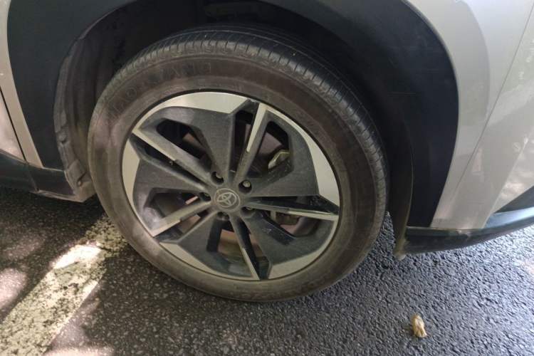 Used Toyota BZ 3X 2025 520 Pro Right Front Wheel Hub
