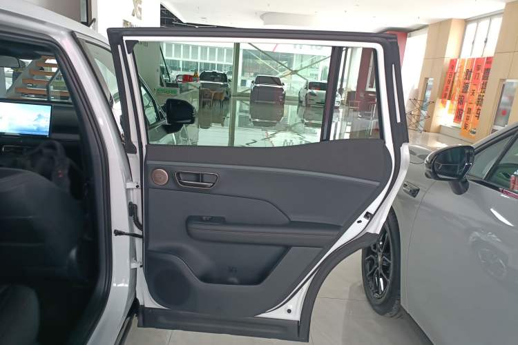 Used Toyota BZ 3X 2025 520 Pro LiDAR Edition Right Rear Door Interior