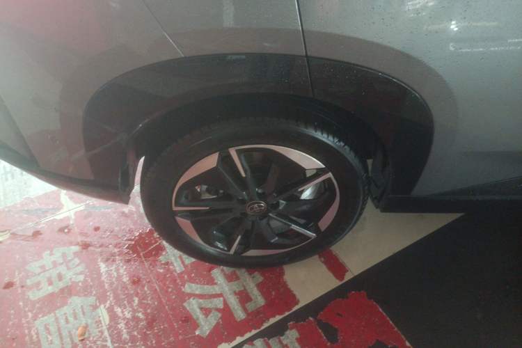 Used Toyota BZ 3X 2025 520 Pro LiDAR Edition Right Rear Wheel Hub