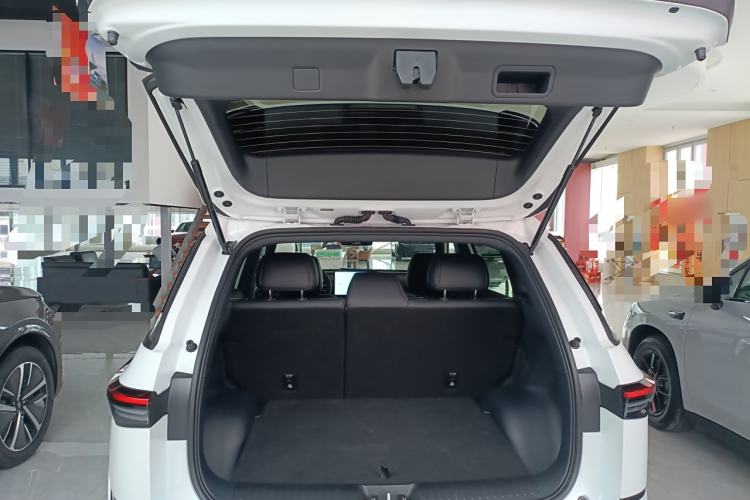 Used Toyota BZ 3X 2025 520 Pro LiDAR Edition Trunk