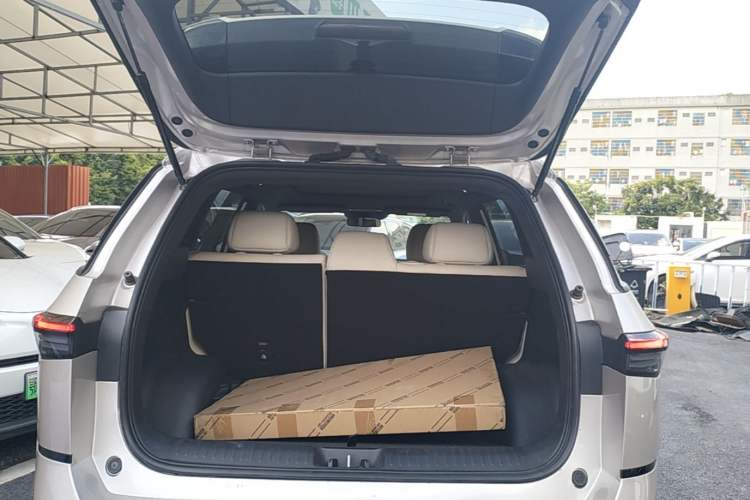 Used Toyota BZ 3X 2025 520 Pro LiDAR Edition Trunk