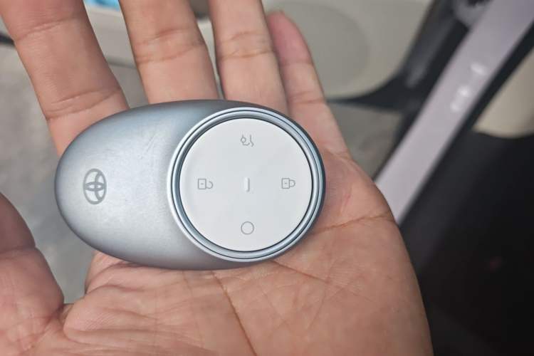 Used Toyota BZ 3X 2025 520 Pro+ LiDAR Edition Vehicle Key