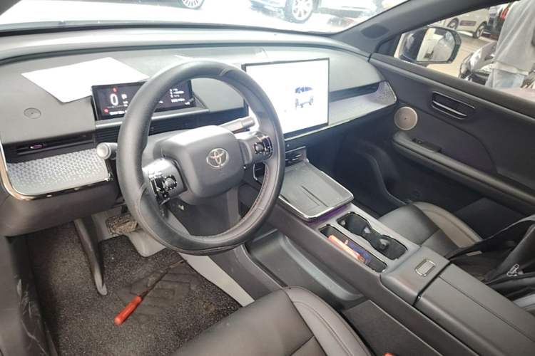 Used Toyota BZ 3X 2025 520 Pro+ LiDAR Edition Center Console