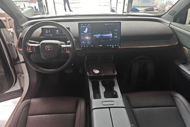 Used Toyota BZ 3X 2025 520 Pro Center Console