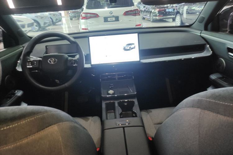 Used Toyota BZ 3X 2025 430 Air Center Console