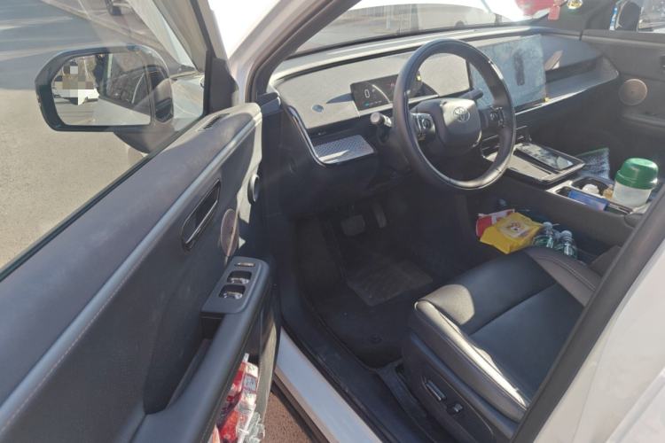 Used Toyota BZ 3X 2025 610 Max Driver Seat