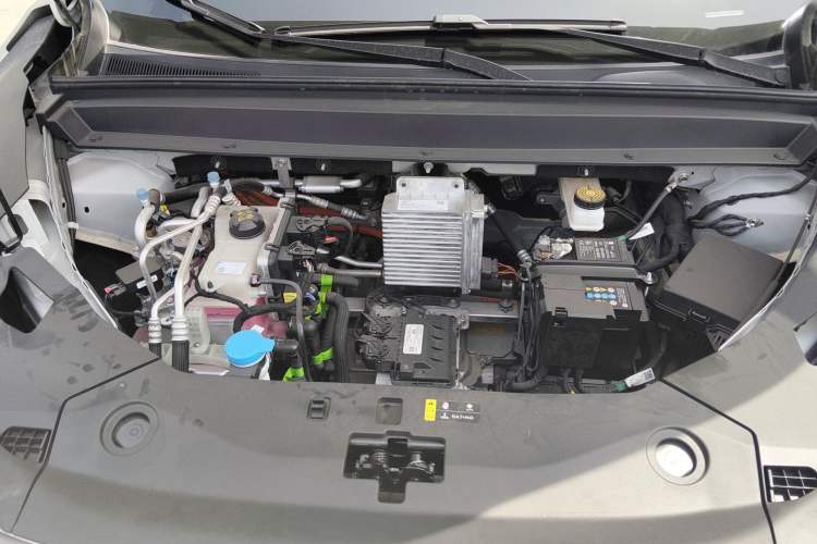 Used Toyota BZ 3X 2025 610 Max Engine Bay